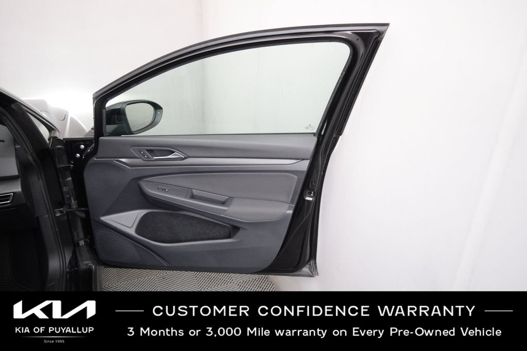 Used 2022 Volkswagen GTI SE FWD image 15