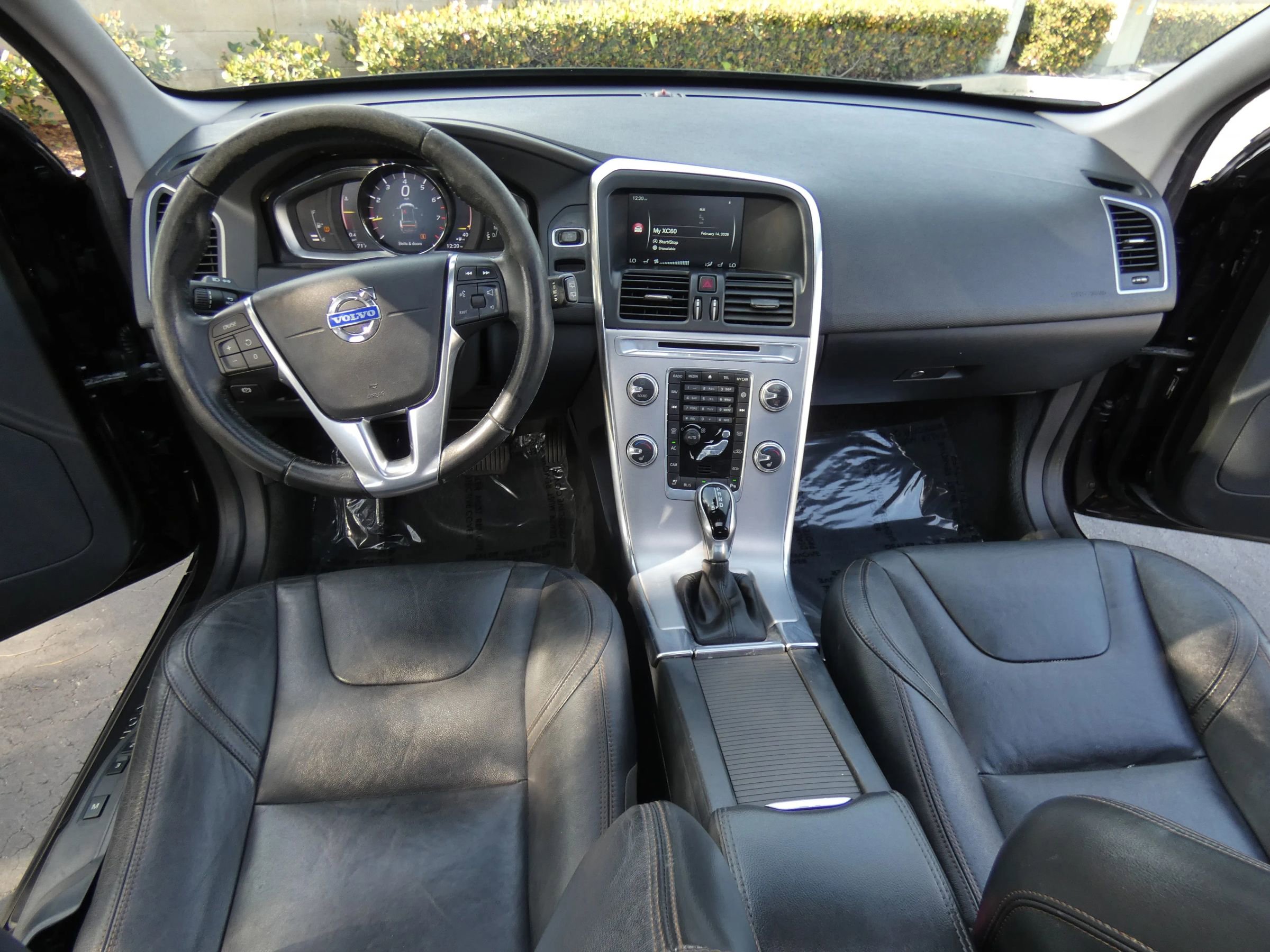 Used 2017 Volvo XC60 T5 Dynamic w/ Preferred Option Package image 21