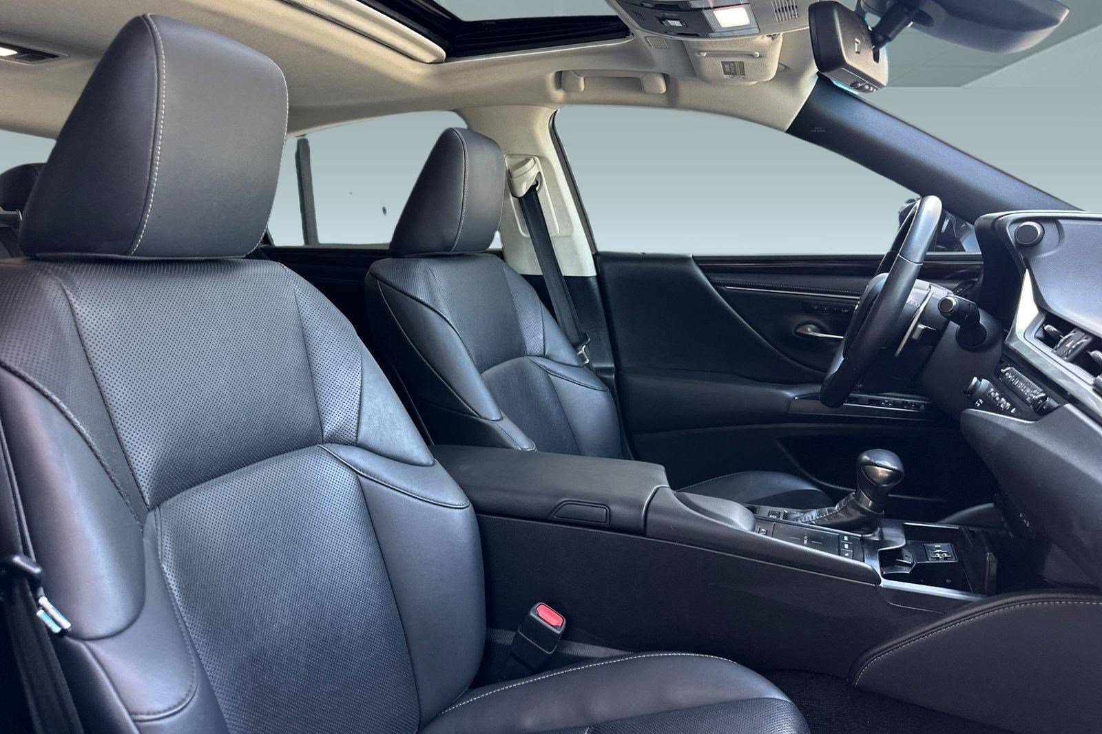 Certified 2020 Lexus ES 350 w/ Premium Package FWD image 31