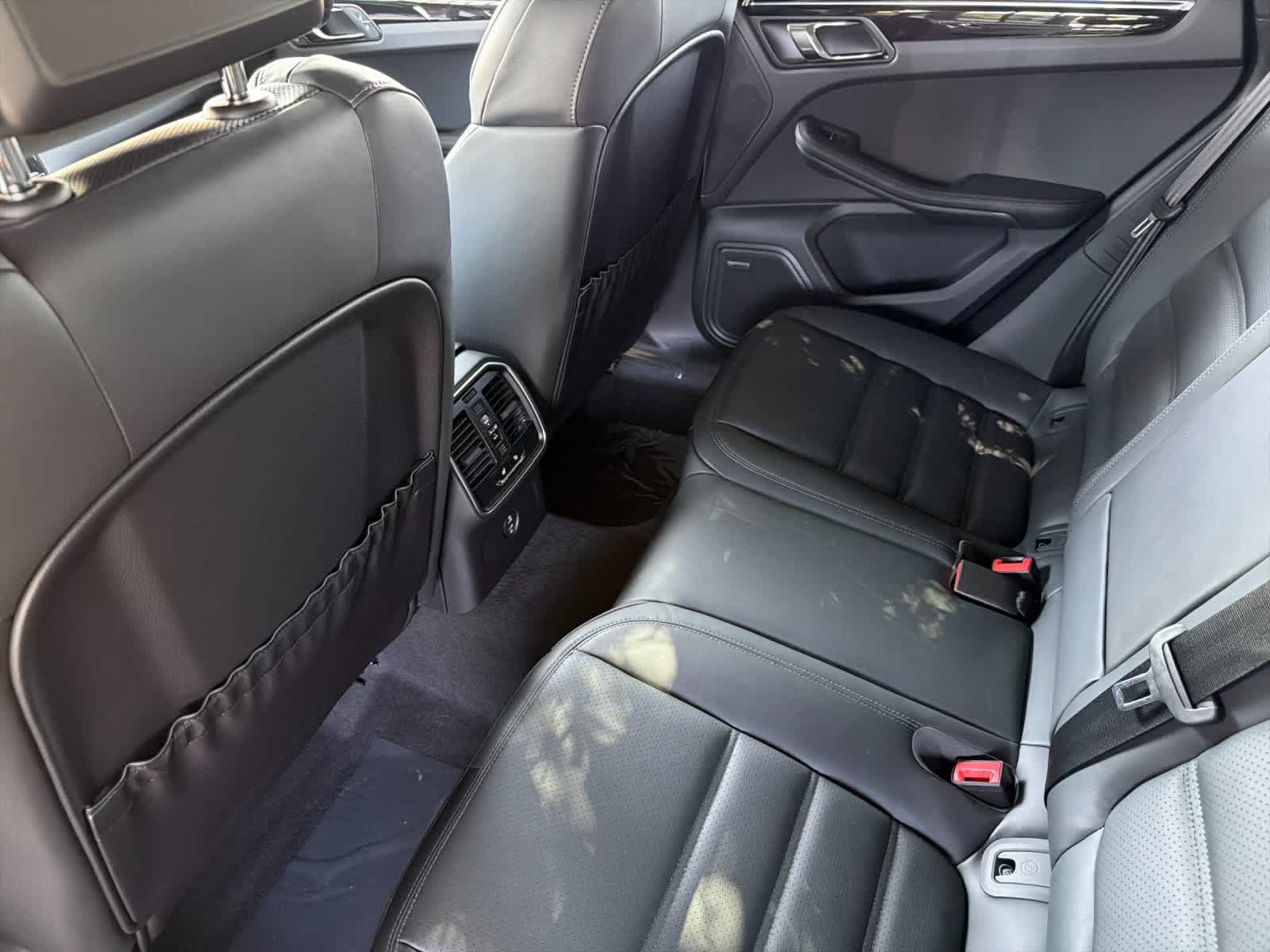 New 2026 Porsche Macan AWD/4WD image 13