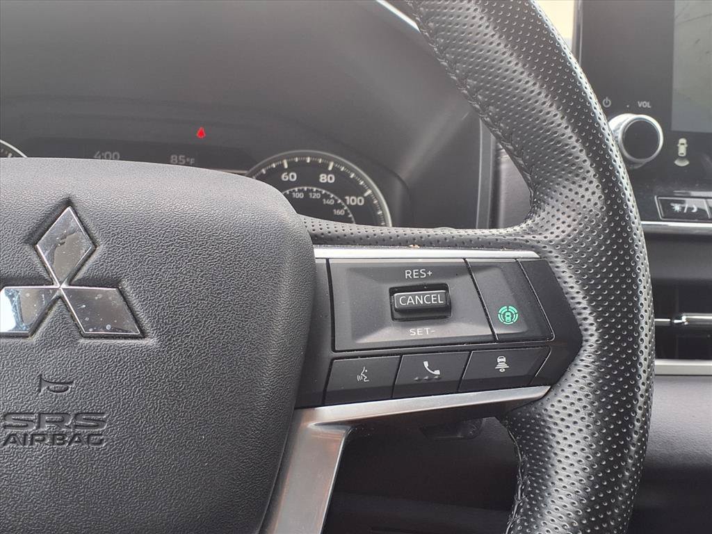 Used 2024 Mitsubishi Outlander SE AWD/4WD image 24
