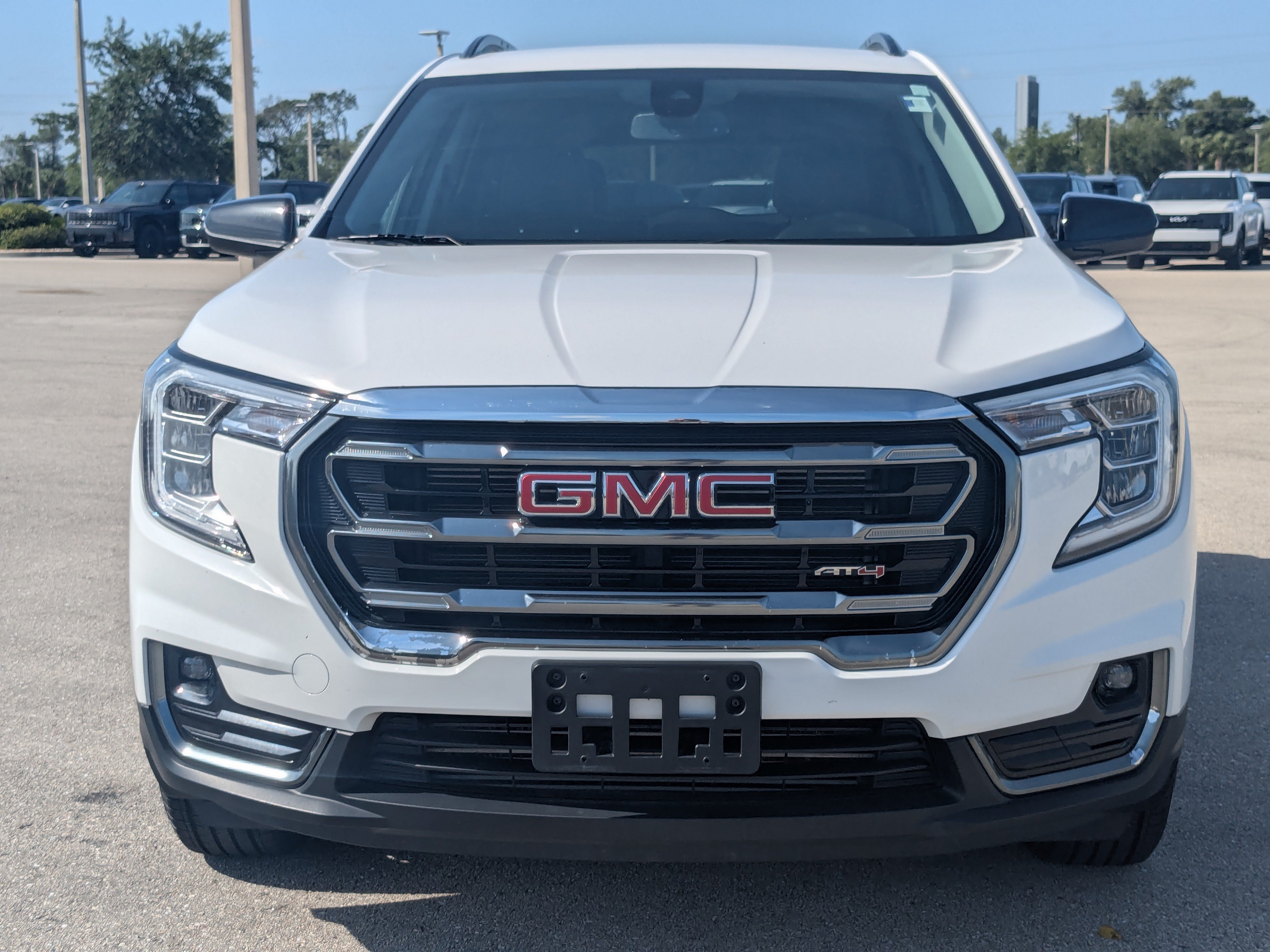 Used 2024 GMC Terrain AT4 AWD/4WD image 3