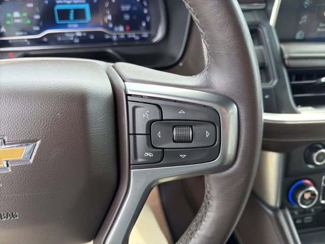 Used 2022 Chevrolet Suburban LT w/ Luxury Package AWD/4WD image 31