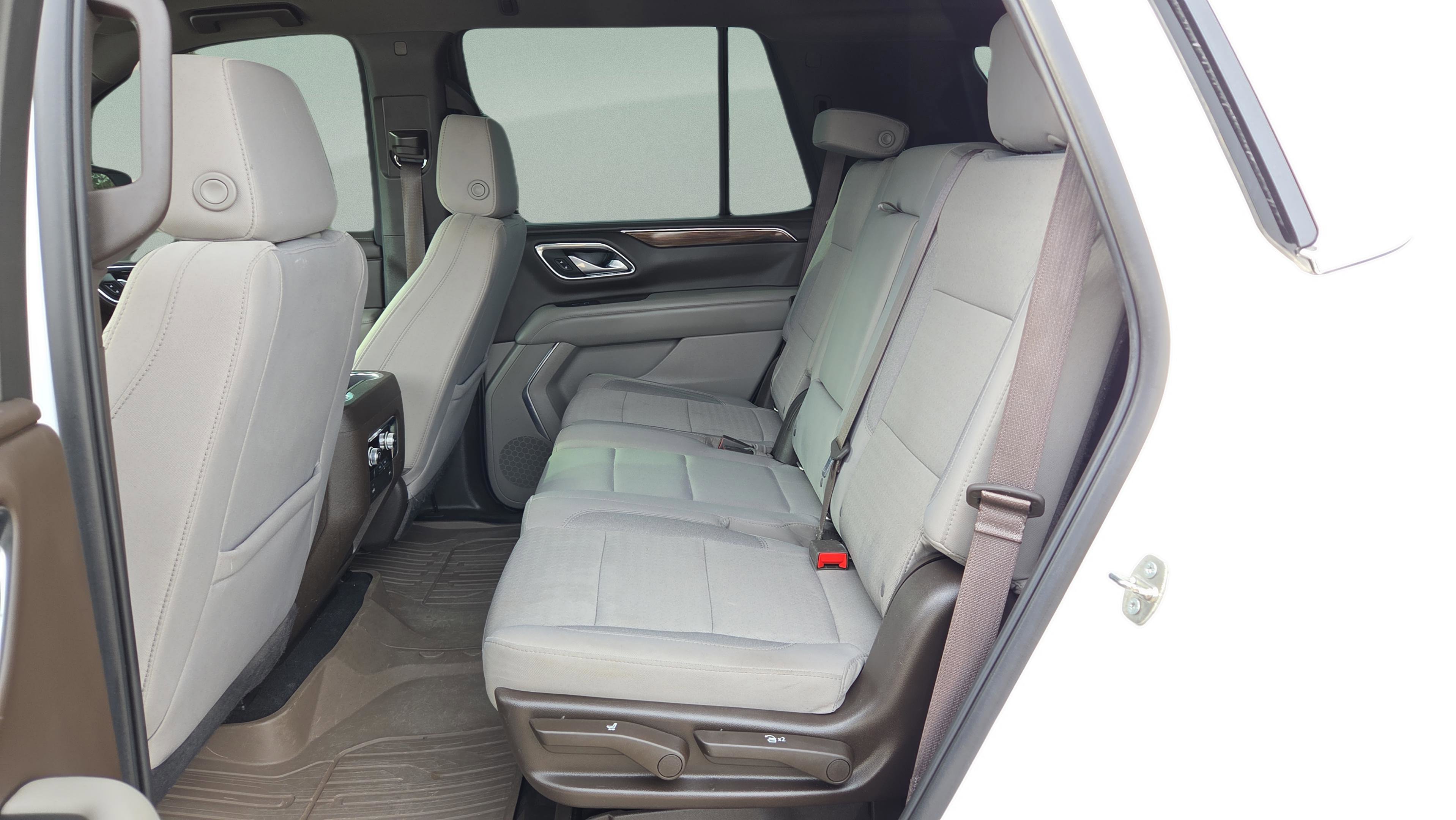 Used 2022 GMC Yukon SLE image 12