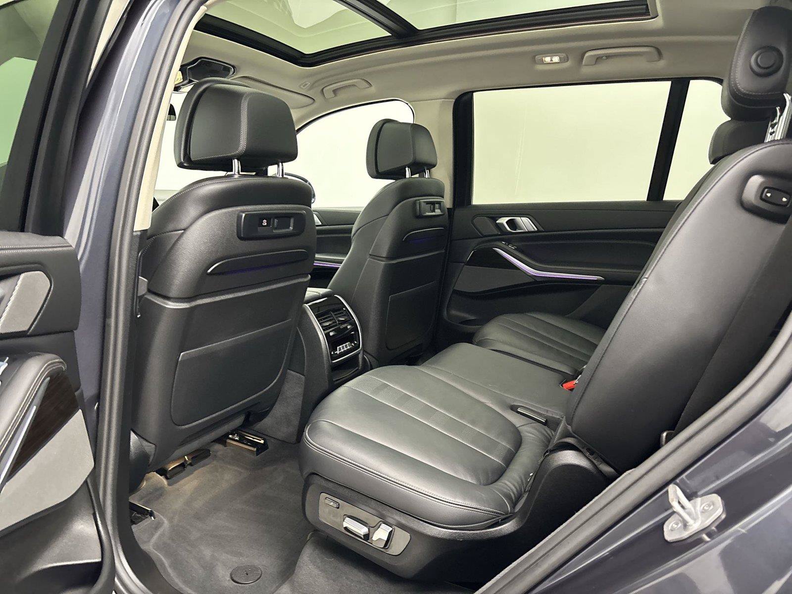 Used 2019 BMW X7 xDrive40i w/ Premium Package AWD/4WD image 17
