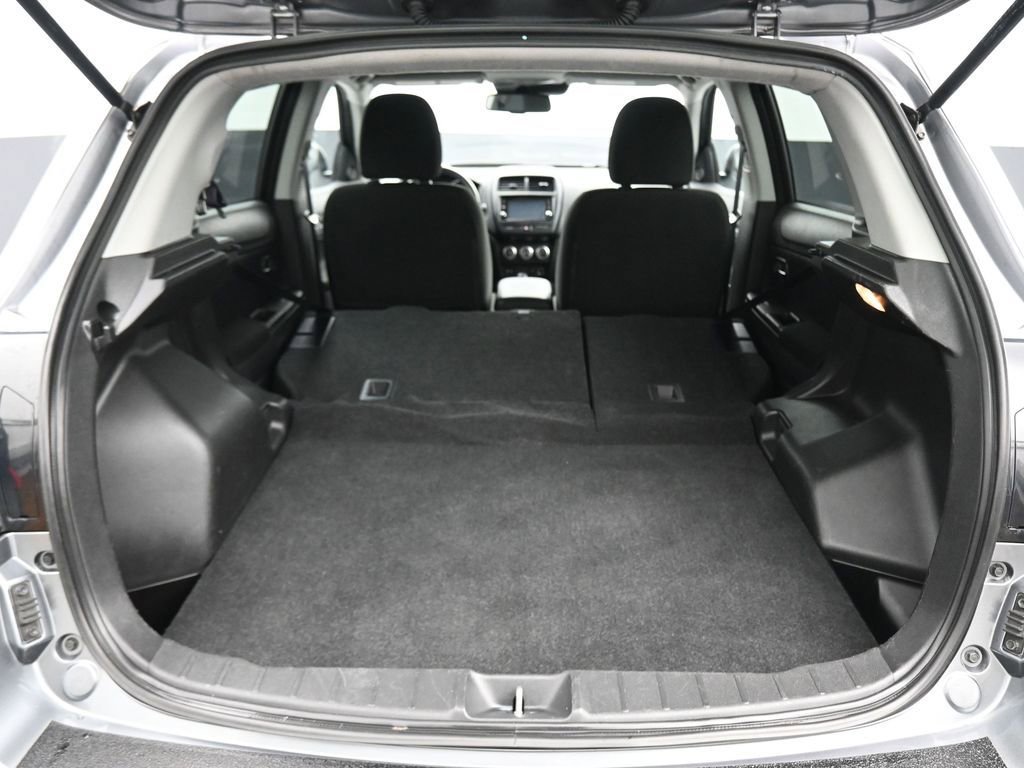 Used 2023 Mitsubishi Outlander Sport ES image 36