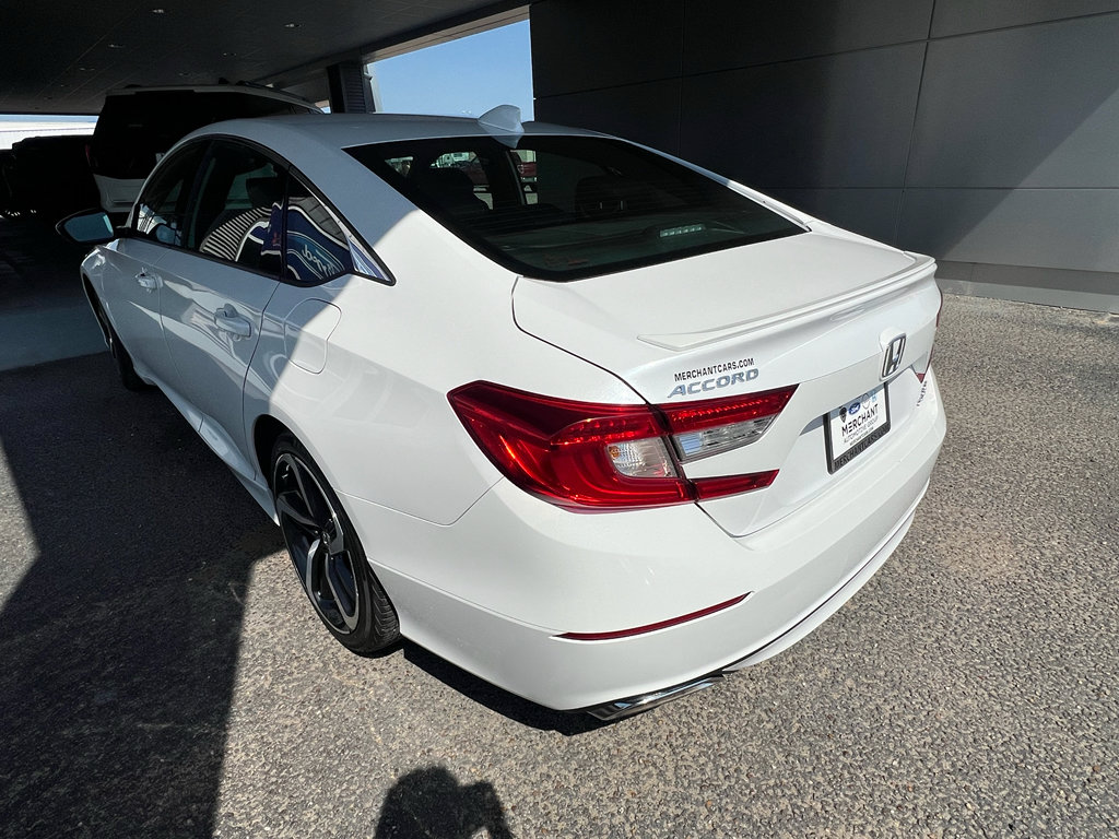 Used 2018 Honda Accord Sport image 7