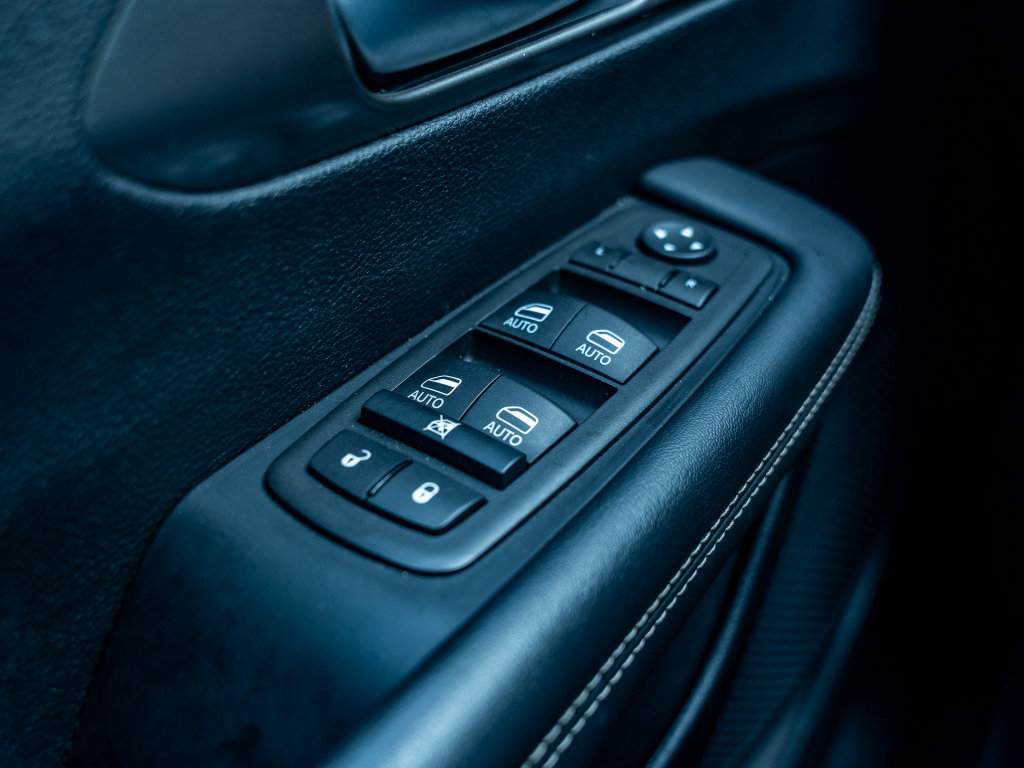 Used 2025 Chrysler Pacifica Select FWD image 29