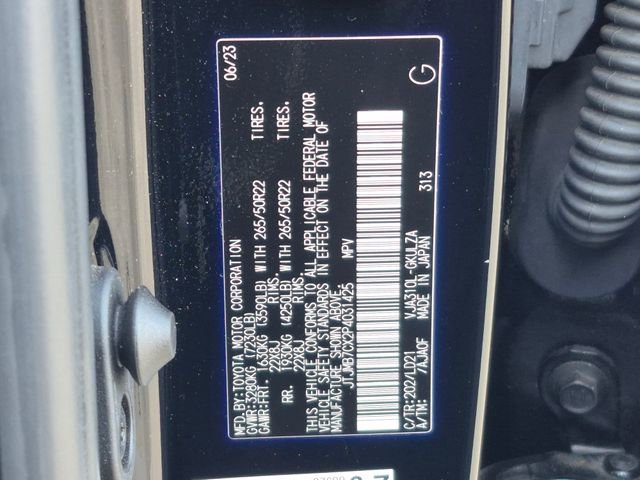 Used 2023 Lexus LX 600 F Sport w/ Accessory Package (Z1) image 27