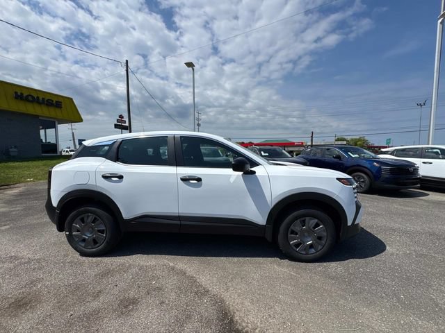 New 2026 Nissan Kicks S FWD image 3