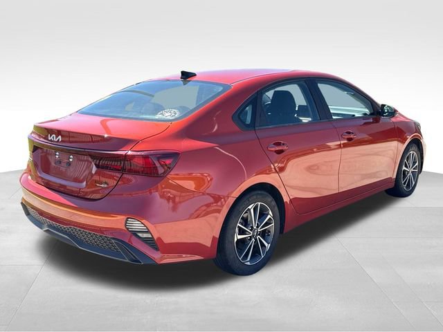 Used 2022 Kia Forte LXS image 10