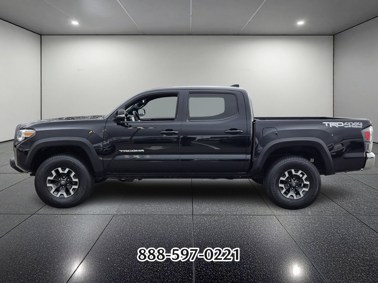 Used 2021 Toyota Tacoma TRD Off-Road image 6