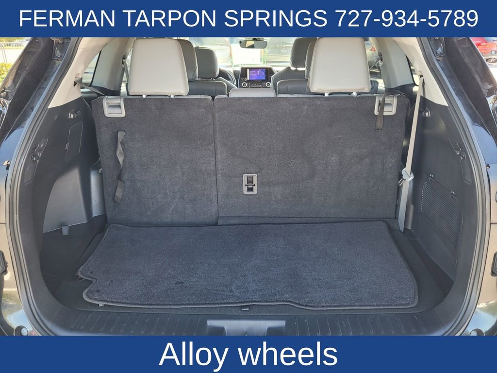 Used 2023 Toyota Highlander XLE image 19