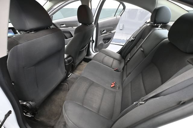 Used 2016 Chevrolet Cruze LT FWD image 31
