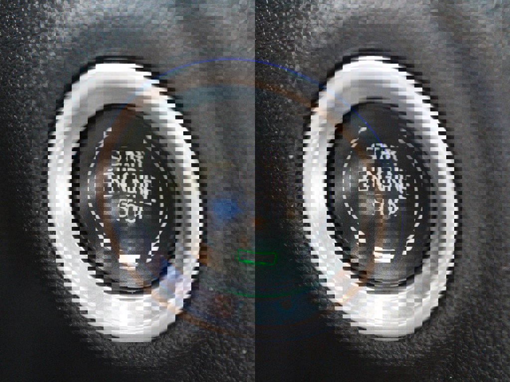 Used 2020 GMC Sierra 1500 Elevation w/ Elevation Value Package image 8