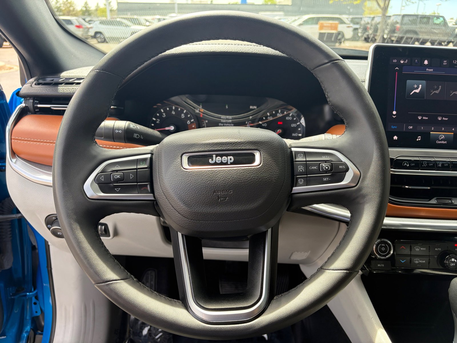 Used 2024 Jeep Compass Limited AWD/4WD image 9