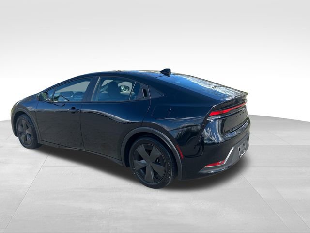Used 2026 Toyota Prius LE image 3