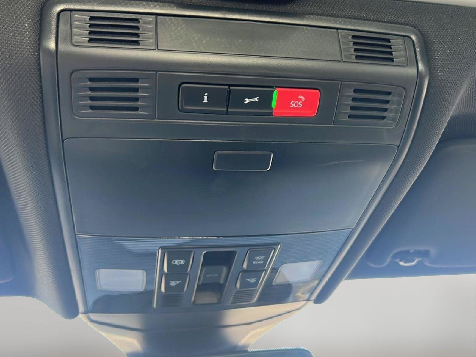 Certified 2025 Volkswagen Jetta GLI Autobahn FWD image 10