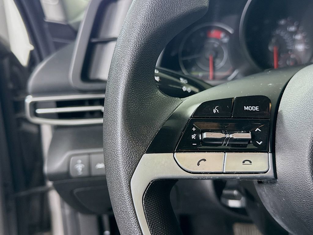 Used 2021 Hyundai Elantra SEL image 19