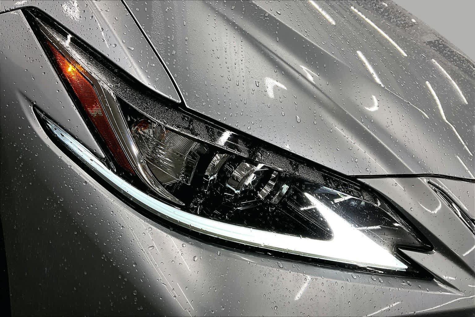 Used 2024 Lexus ES 350 w/ Premium Package FWD image 28