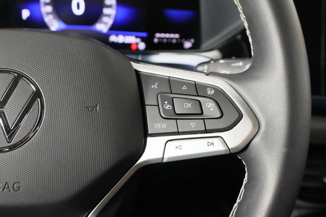 Used 2023 Volkswagen Taos SE image 10