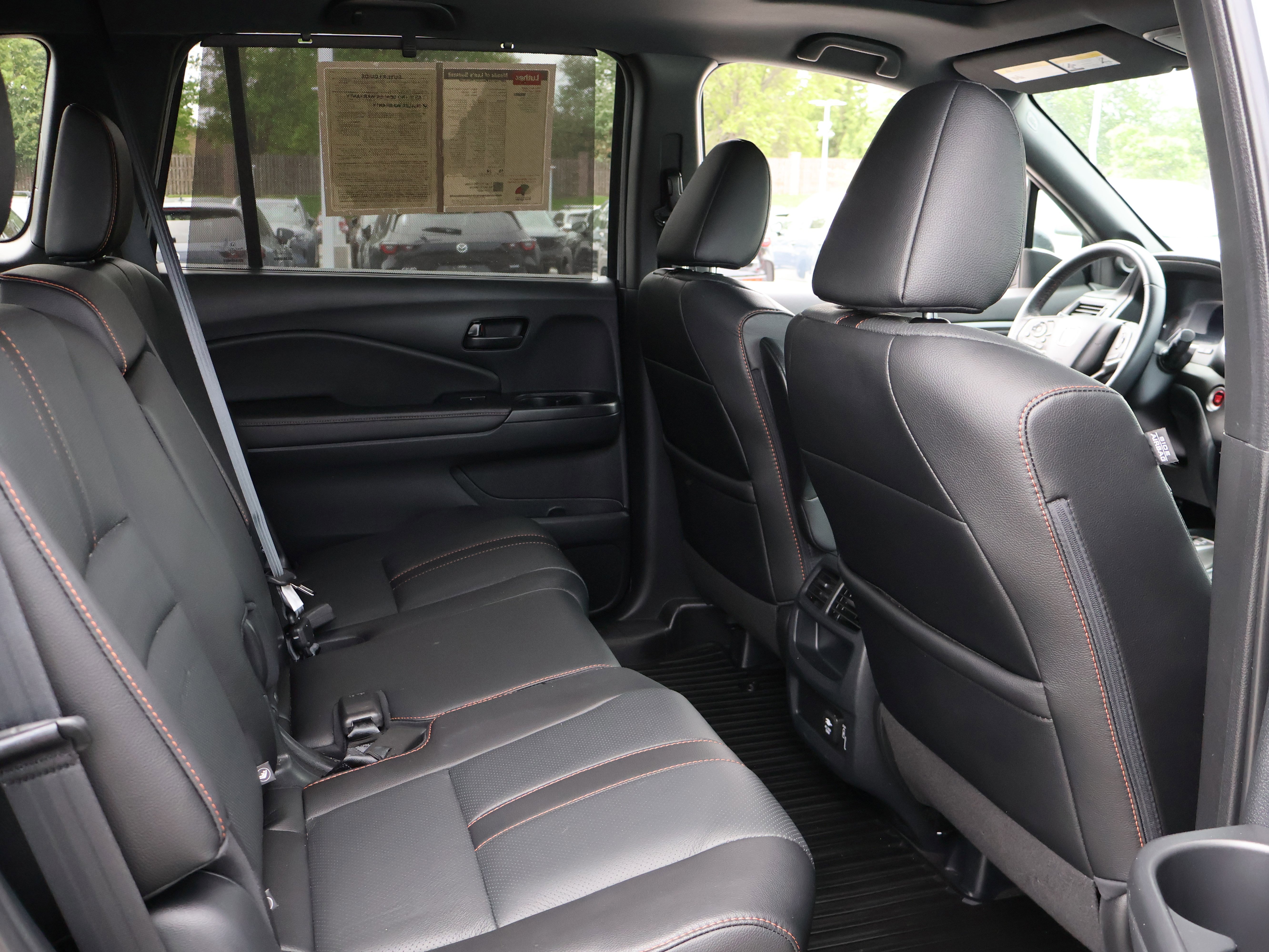 Used 2023 Honda Passport TrailSport image 12