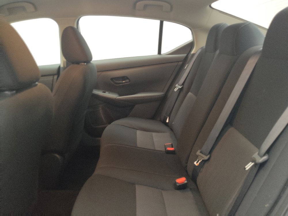 Used 2025 Nissan Sentra SV FWD image 18