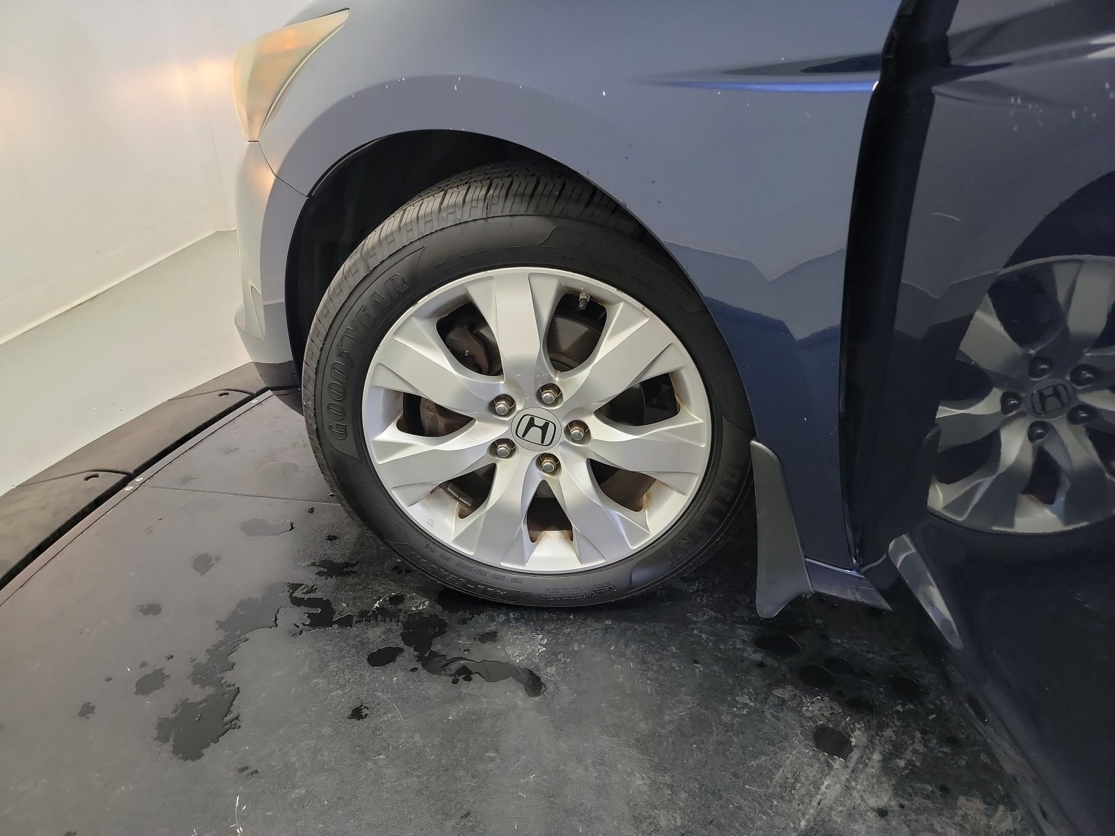 Used 2010 Honda Accord EX image 30