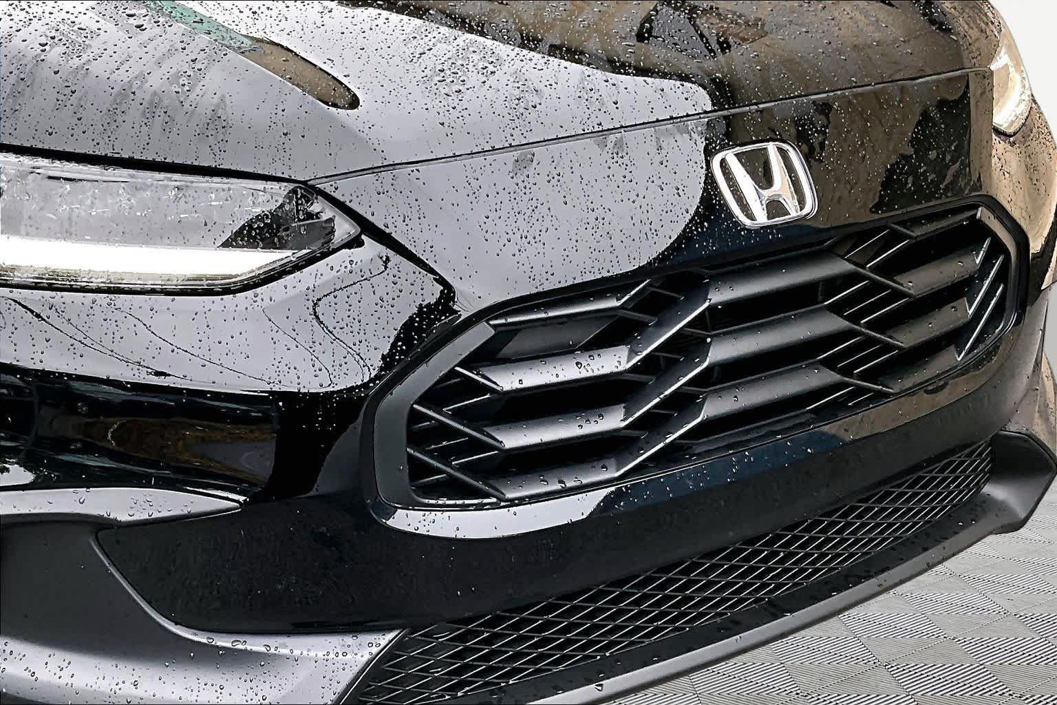 Used 2025 Honda HR-V Sport image 30