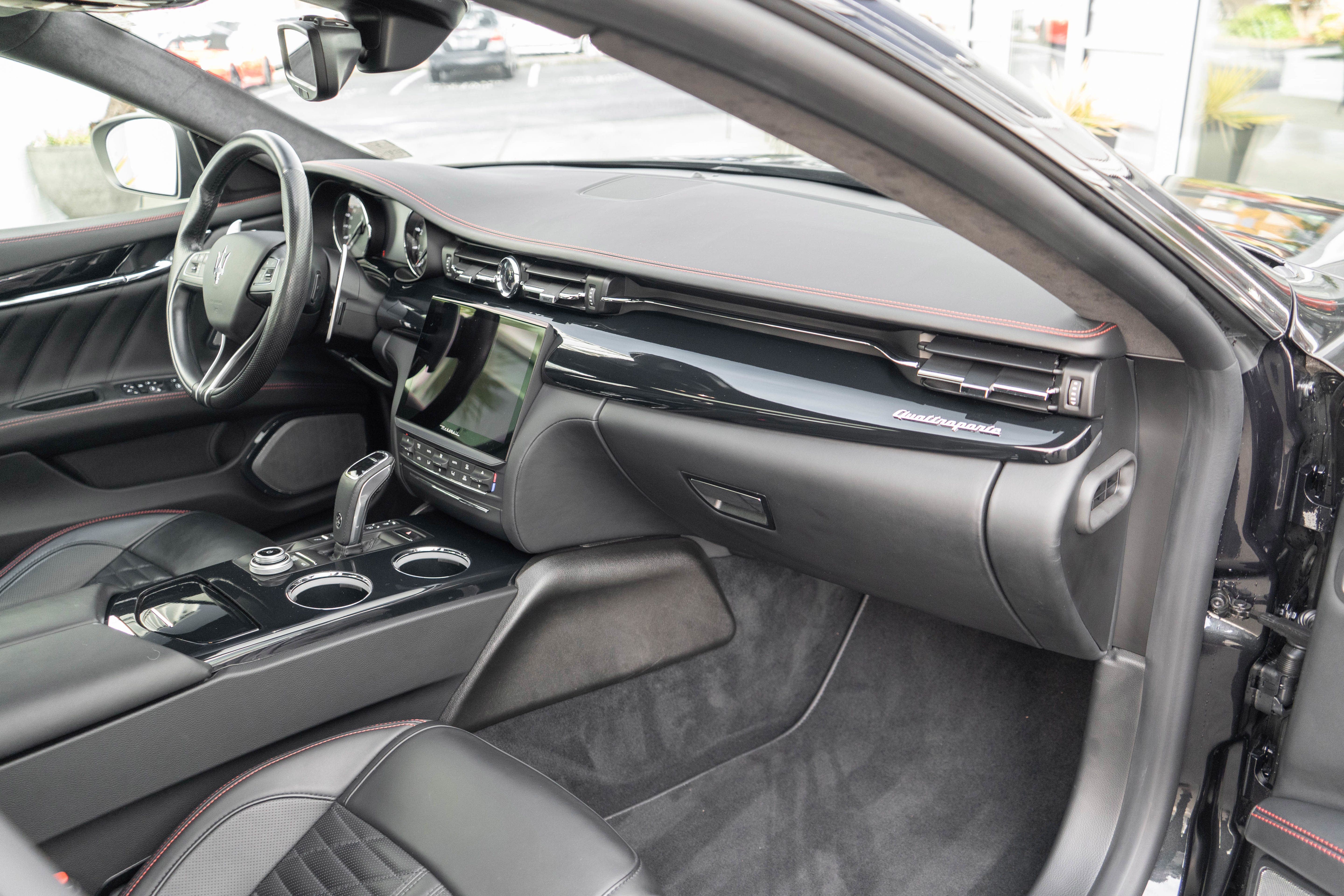 Used 2021 Maserati Quattroporte Trofeo RWD image 26