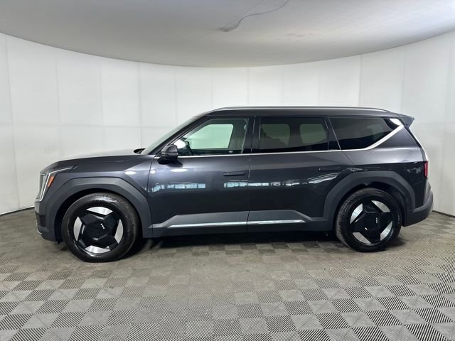 Used 2024 Kia EV9 Wind image 6