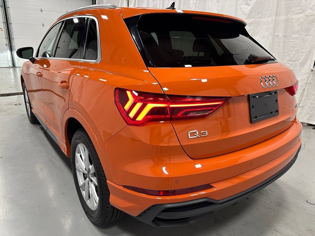 Used 2024 Audi Q3 2.0T Premium AWD/4WD image 5