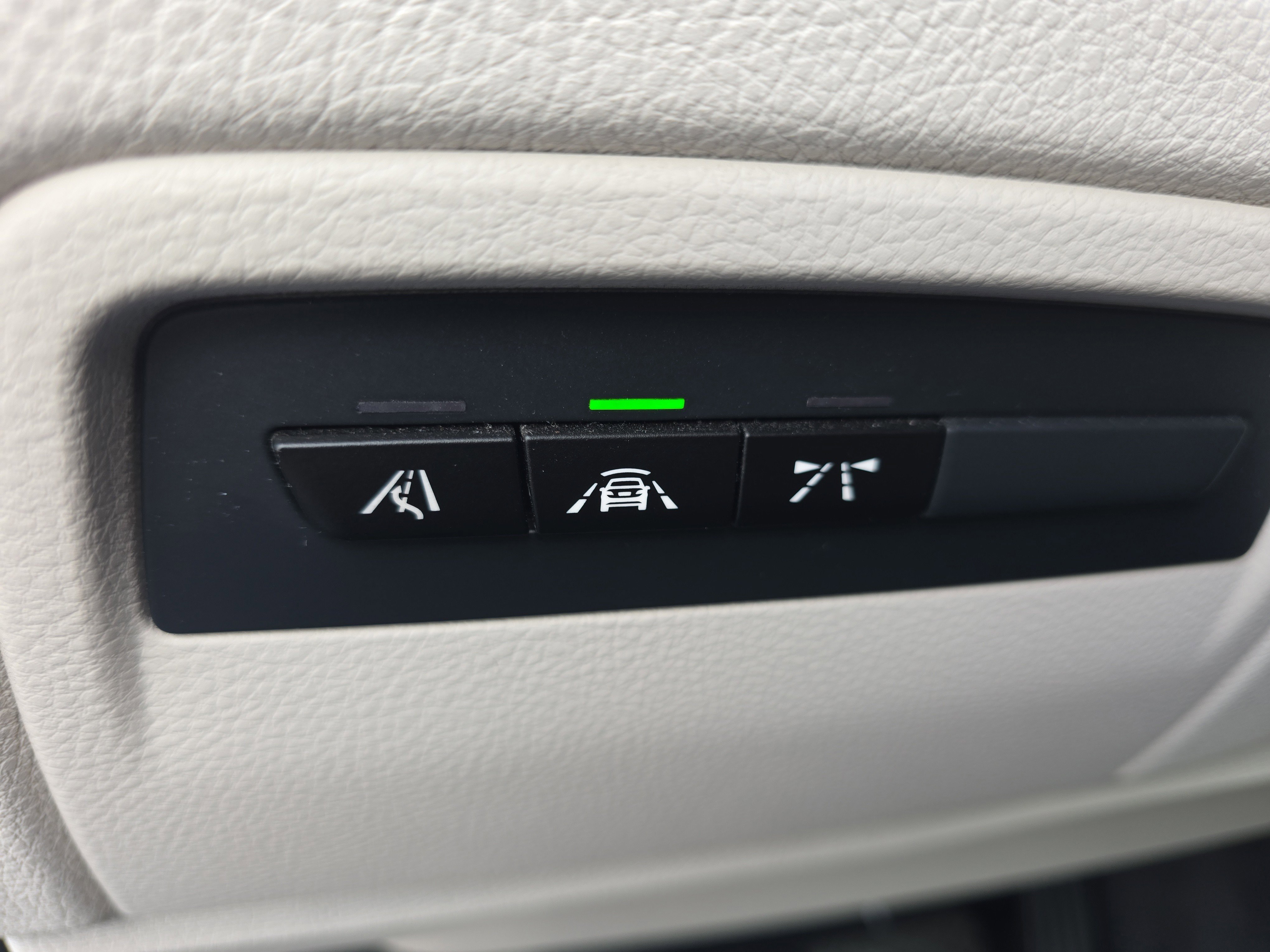 Used 2018 BMW 440i Convertible image 30