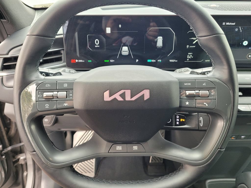 Used 2025 Kia EV9 GT-Line AWD/4WD image 16