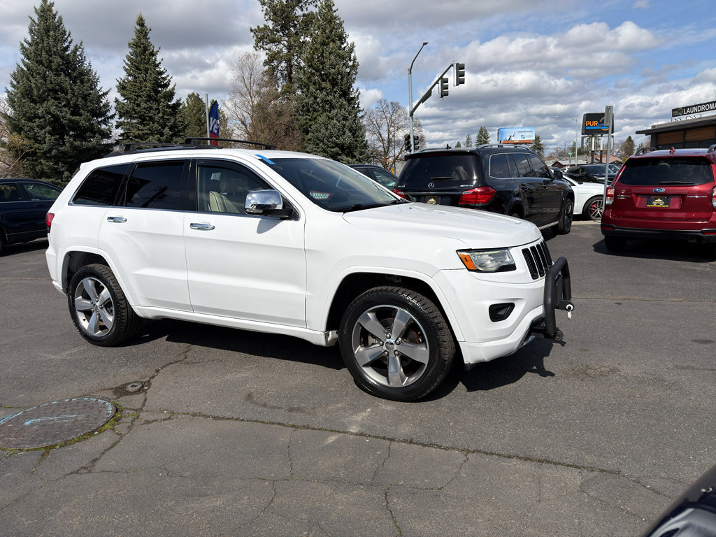 Used 2016 Jeep Grand Cherokee Overland AWD/4WD image 10