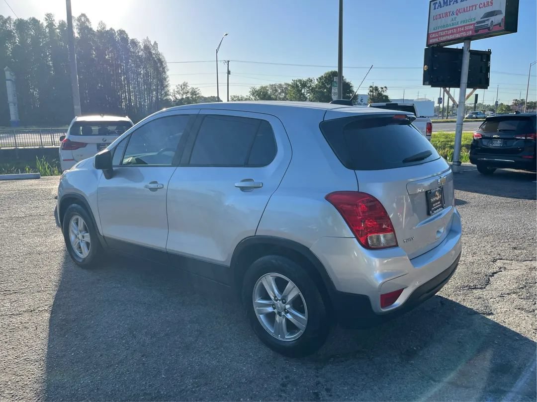 Used 2019 Chevrolet Trax LS FWD image 7