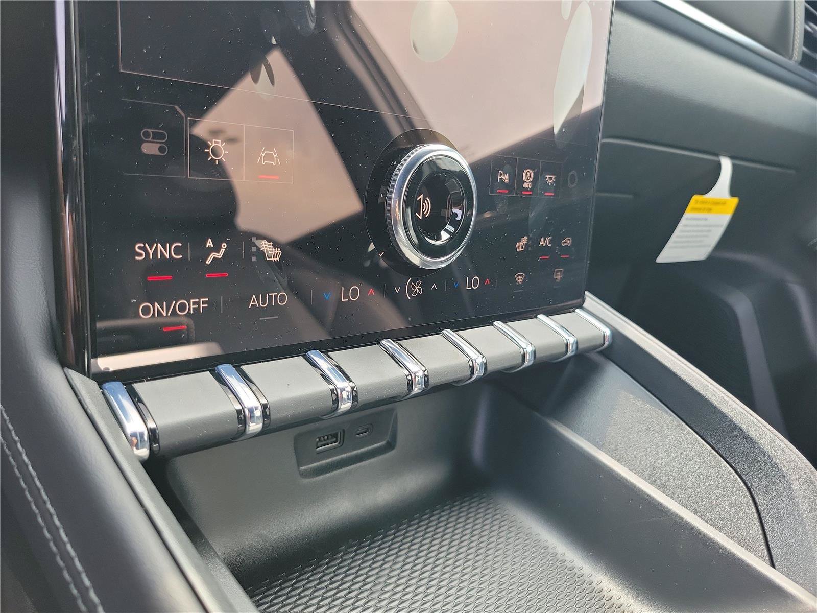 New 2027 GMC Terrain Elevation w/ Elevation Premium Package FWD image 26