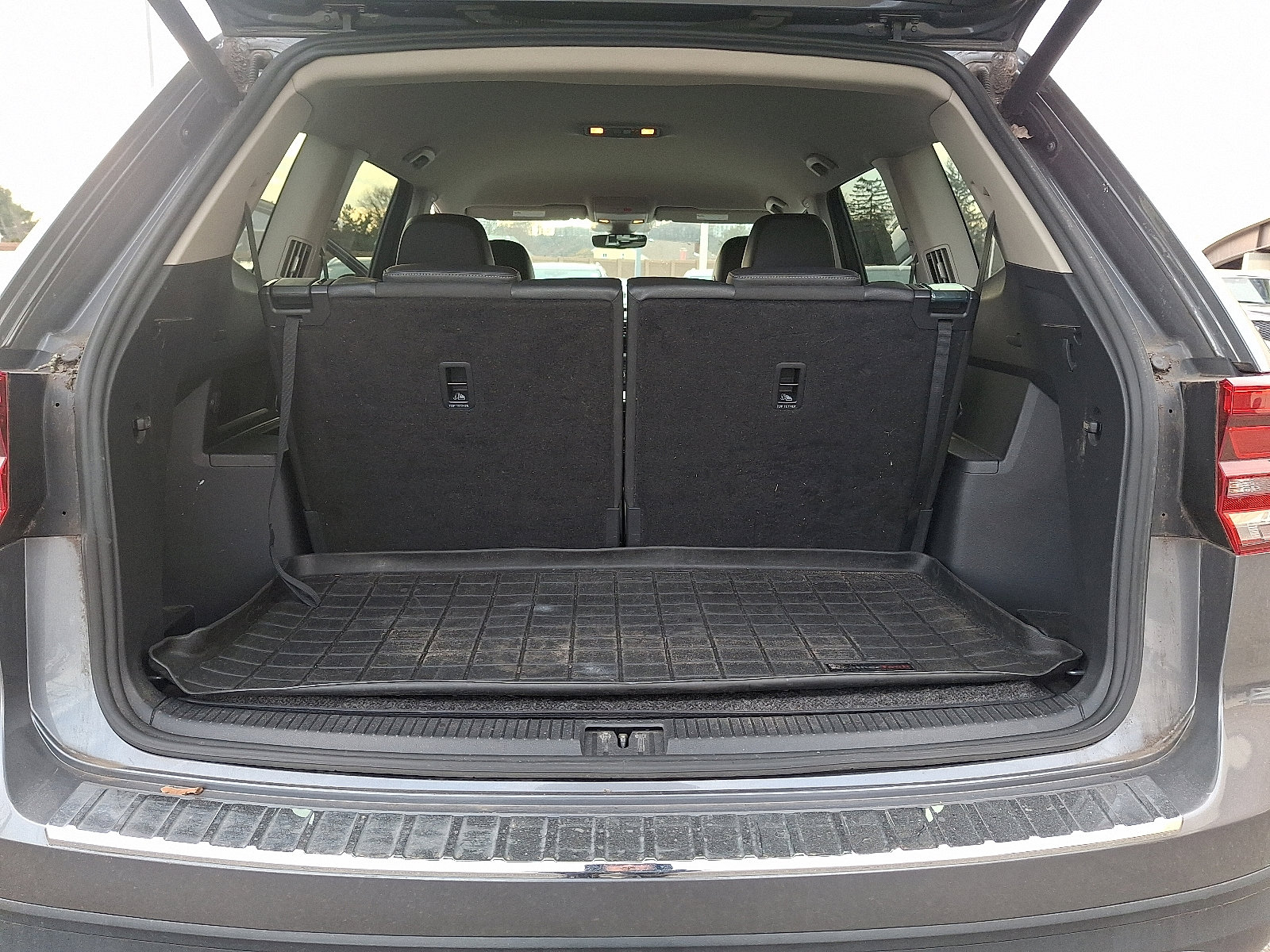 Used 2019 Volkswagen Atlas SE w/ Towing Package image 28
