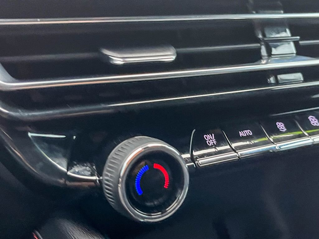 Used 2025 Chevrolet Traverse Z71 w/ Enhanced Driving Package image 28