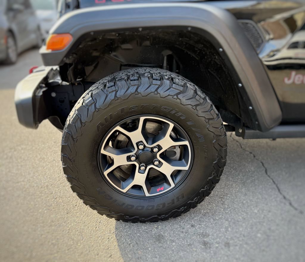 Used 2022 Jeep Wrangler Unlimited Rubicon w/ LED Lighting Group AWD/4WD image 18