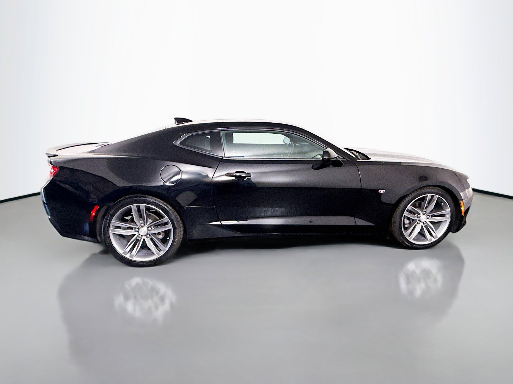 Used 2017 Chevrolet Camaro LT w/ RS Package image 11