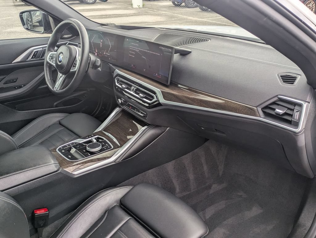 Used 2024 BMW M440i Convertible RWD image 23