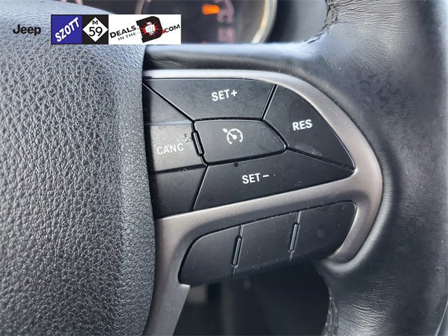 Used 2018 Jeep Grand Cherokee Altitude image 22