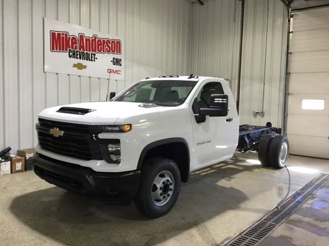 New 2026 Chevrolet Silverado 3500 W/T image 1