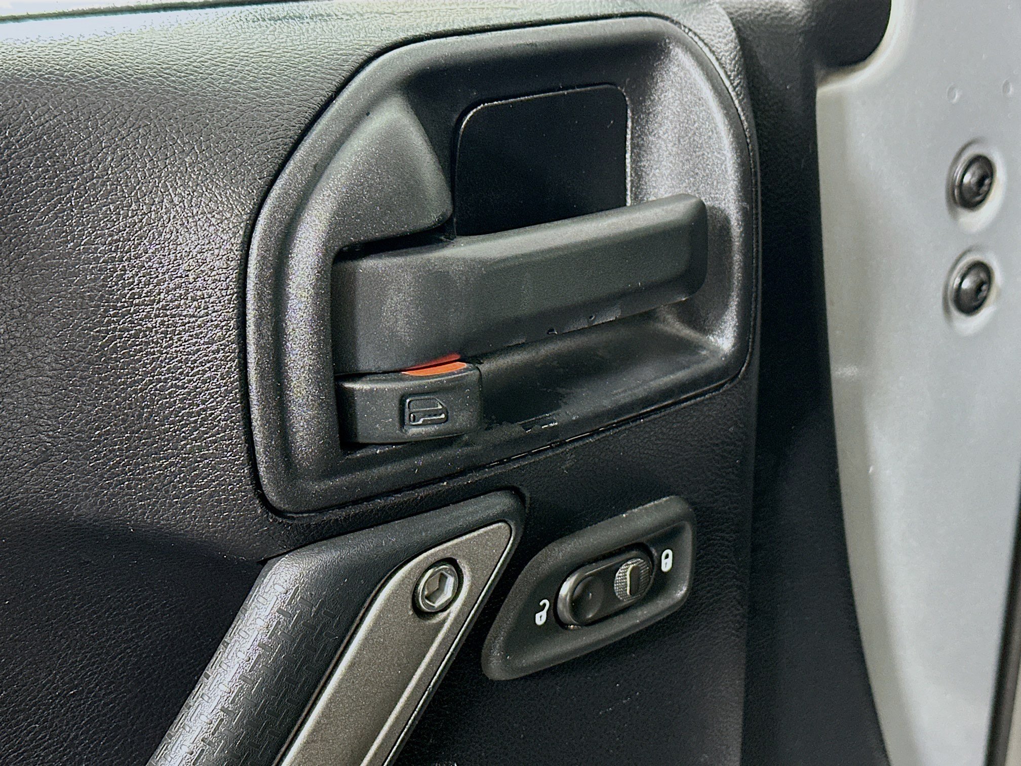 Used 2011 Jeep Wrangler Sport AWD/4WD image 16