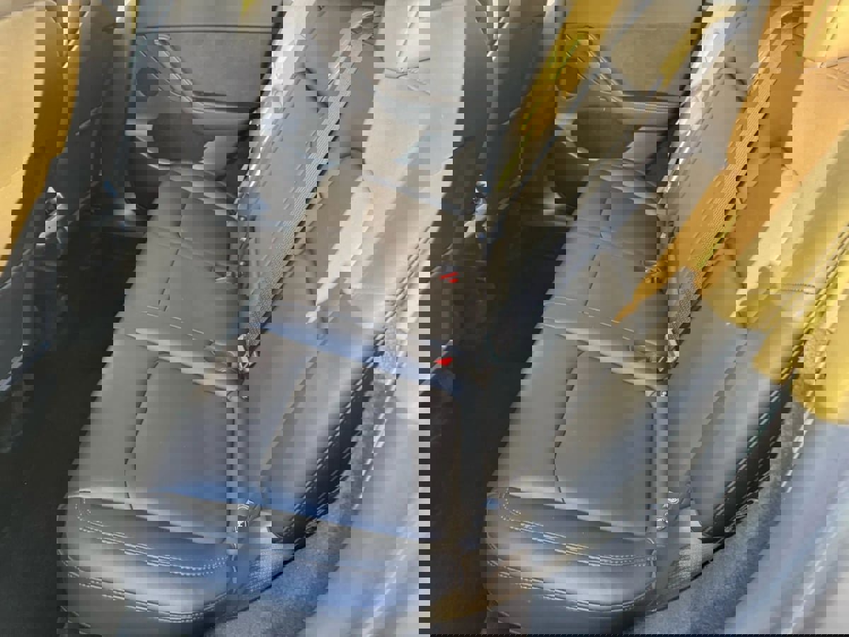 Used 2025 Tesla Model Y Long Range image 14