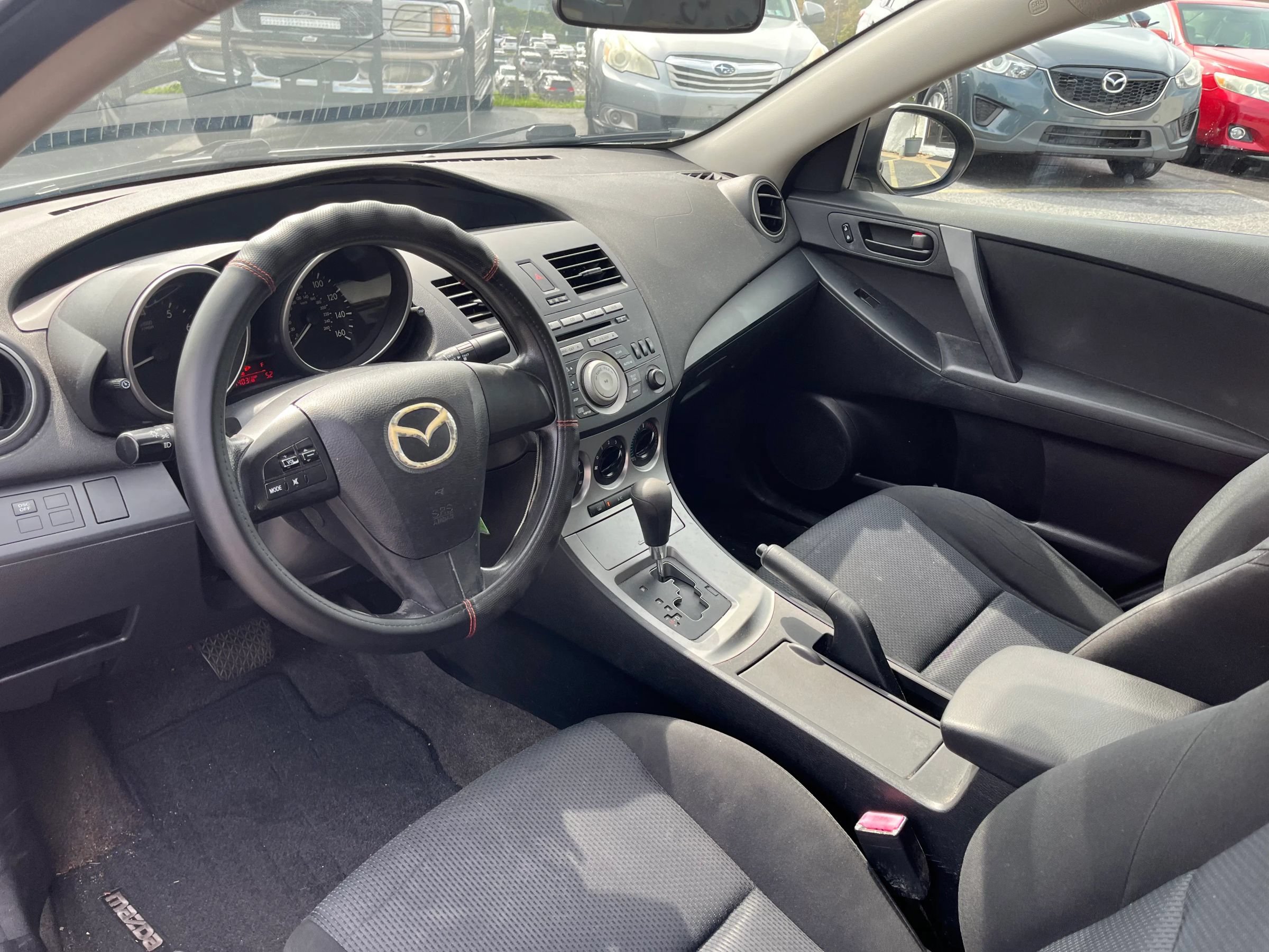 Used 2011 MAZDA MAZDA3 i Sport FWD image 8
