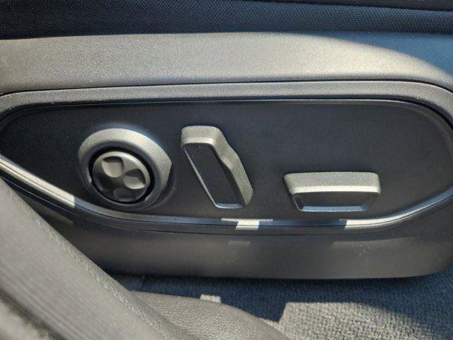 Used 2024 Jeep Grand Cherokee Limited AWD/4WD image 28