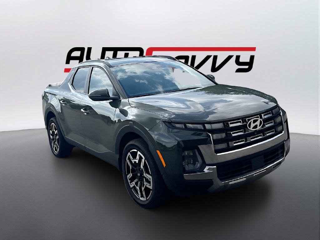 Used 2025 Hyundai Santa Cruz Limited AWD/4WD image 1