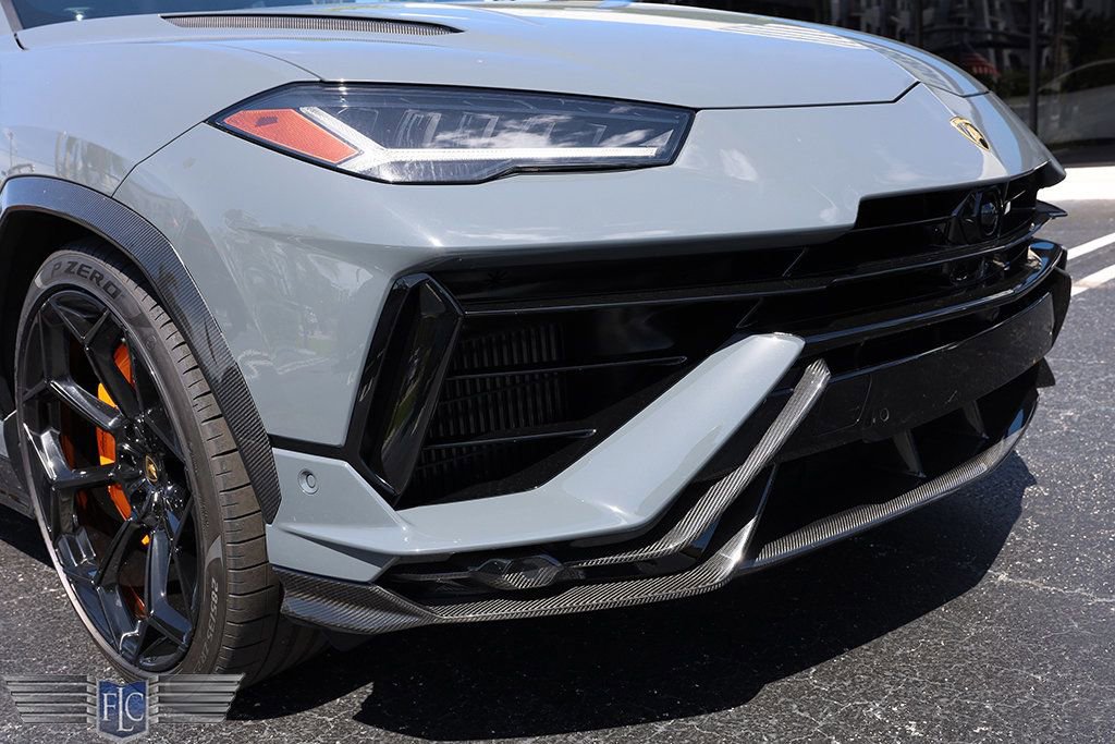 Used 2024 Lamborghini Urus Performante AWD/4WD image 10